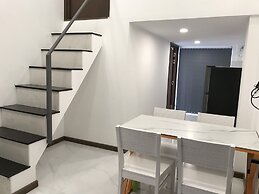 Smiley Apartment District 2