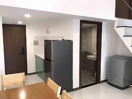 Smiley Apartment District 2