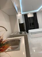 Smiley Apartment District 2