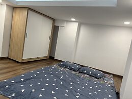 Smiley Apartment District 2