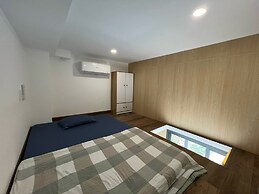 Smiley Apartment District 2