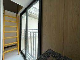 Smiley Apartment District 2