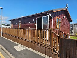 Captivatingly Stunning 2-bed Cabin in Bridlington