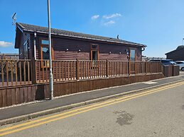 Captivatingly Stunning 2-bed Cabin in Bridlington