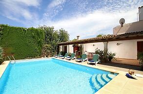 Villa - 4 Bedrooms with Pool and WiFi - 108753