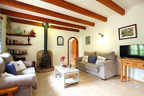 Villa - 4 Bedrooms with Pool and WiFi - 108753