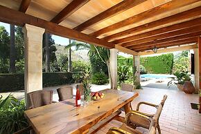 Villa - 4 Bedrooms with Pool and WiFi - 108753