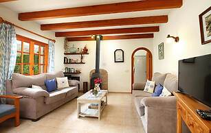 Villa - 4 Bedrooms with Pool and WiFi - 108753