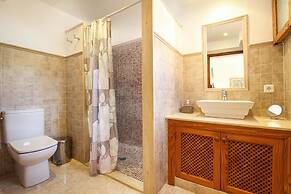 Villa - 3 Bedrooms with Pool and WiFi - 108757