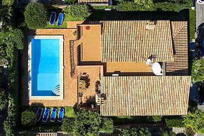 Villa - 4 Bedrooms with Pool and WiFi - 108763