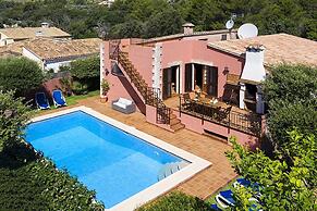 Villa - 4 Bedrooms with Pool and WiFi - 108763