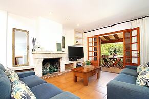 Villa - 4 Bedrooms with Pool and WiFi - 108763