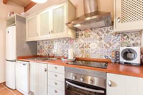 Villa - 1 Bedroom with Pool and WiFi - 108755