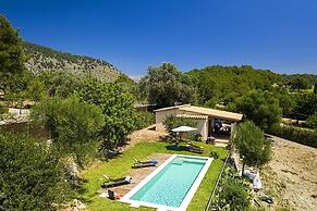 Villa - 1 Bedroom with Pool and WiFi - 108755