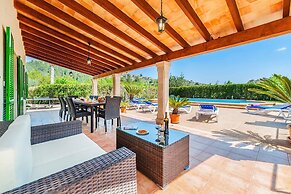 Villa - 5 Bedrooms with Pool and WiFi - 108761