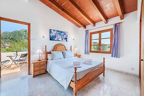 Villa - 5 Bedrooms with Pool and WiFi - 108761