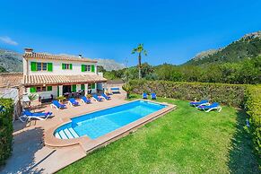 Villa - 5 Bedrooms with Pool and WiFi - 108761