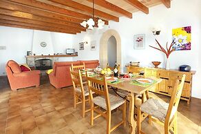 Villa - 3 Bedrooms with Pool - 108774
