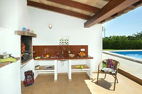 Villa - 3 Bedrooms with Pool - 108774