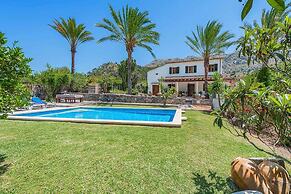 Villa - 4 Bedrooms with Pool and WiFi - 108751
