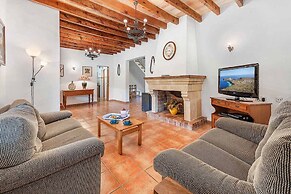 Villa - 4 Bedrooms with Pool and WiFi - 108751