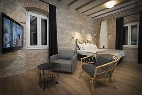 Emarconi history&luxury in Split center