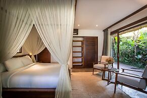 Luxury Jungle Villa, 3 BR, Ubud With Staff