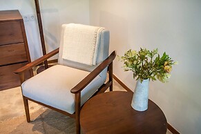 Luxury Jungle Villa, 3 BR, Ubud With Staff