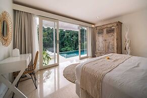 Magical Jungle Villa, 4 BR, Ubud With Staff