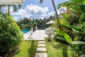 Magical Jungle Villa, 4 BR, Ubud With Staff