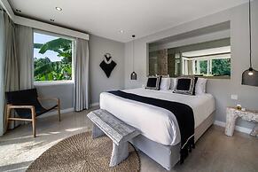 Magical Jungle Villa, 4 BR, Ubud With Staff