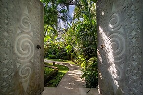 Magical Jungle Villa, 4 BR, Ubud With Staff
