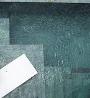 Magical Jungle Villa, 4 BR, Ubud With Staff