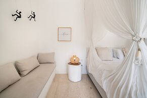 Magical Jungle Villa, 4 BR, Ubud With Staff