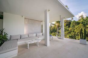 Magical Jungle Villa, 4 BR, Ubud With Staff