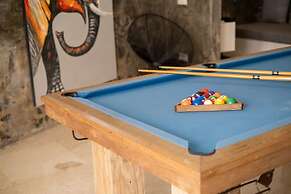 Magical Jungle Villa, 4 BR, Ubud With Staff