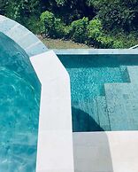 Magical Jungle Villa, 4 BR, Ubud With Staff