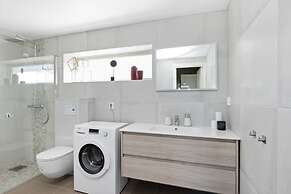 Cabin Oslofjord -sleeps14-seaview-familyfriendly