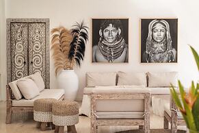 Limitless Jungle Villas Complex, 5 BR, Ubud With Staff