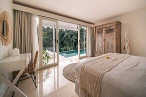 Limitless Jungle Villas Complex, 5 BR, Ubud With Staff