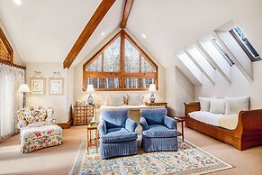 803 Holden Rd. 5 Bedroom Home by RedAwning