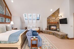 803 Holden Rd. 5 Bedroom Home by RedAwning