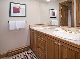 803 Holden Rd. 5 Bedroom Home by RedAwning