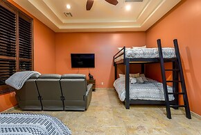 Casa Sunridge 5 Bedroom Home by Redawning