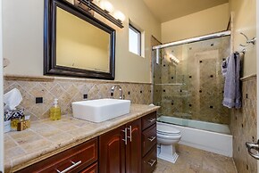 Casa Sunridge 5 Bedroom Home by Redawning