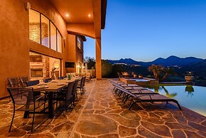 Casa Sunridge 5 Bedroom Home by Redawning