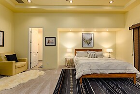 Casa Sunridge 5 Bedroom Home by Redawning