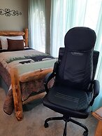 Tree Tops by HoneyBear Cabins