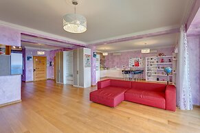 Seafront Apartment in Sliema With Pool, Upmarket Complex