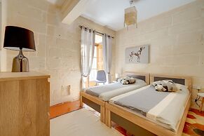 Central and Cosy 2BR Apartment in Valletta